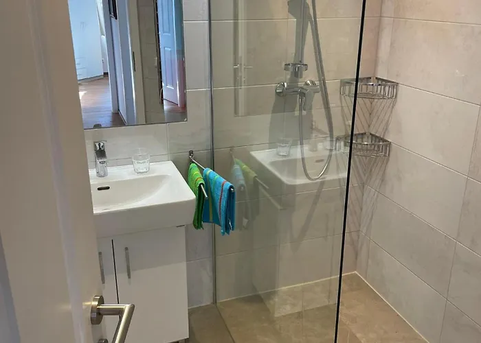 Wallner Am See Apartment *